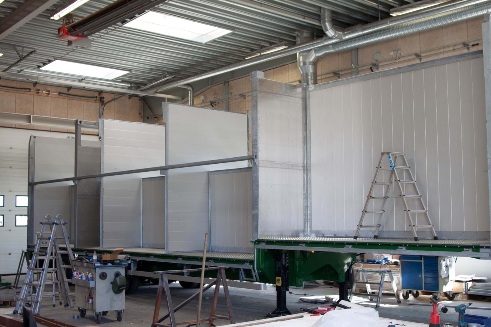 Brdr. Platz about to mount the new truck with aluminium material