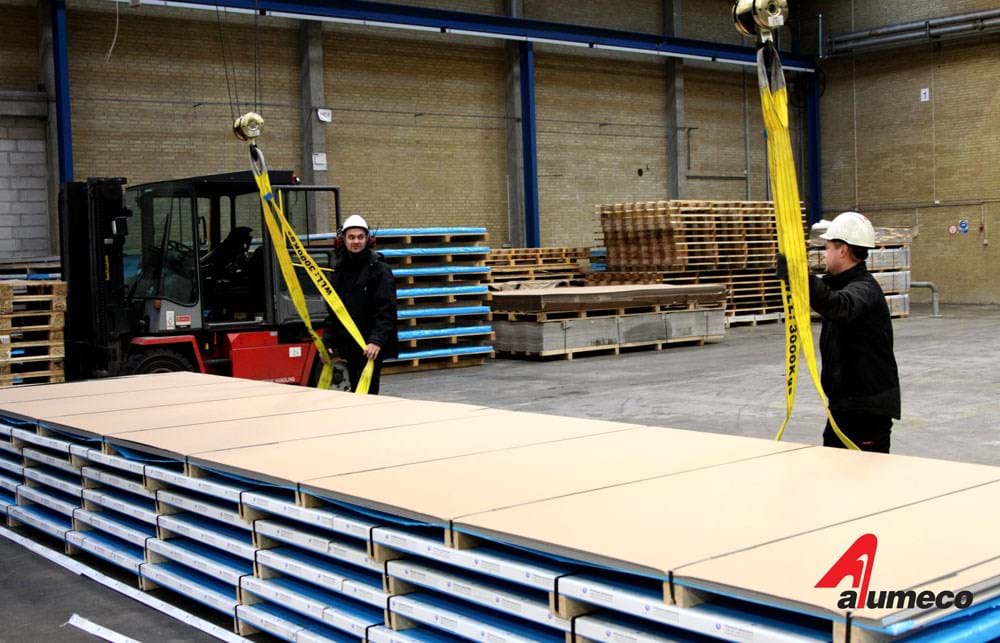 The lightweight solution in water